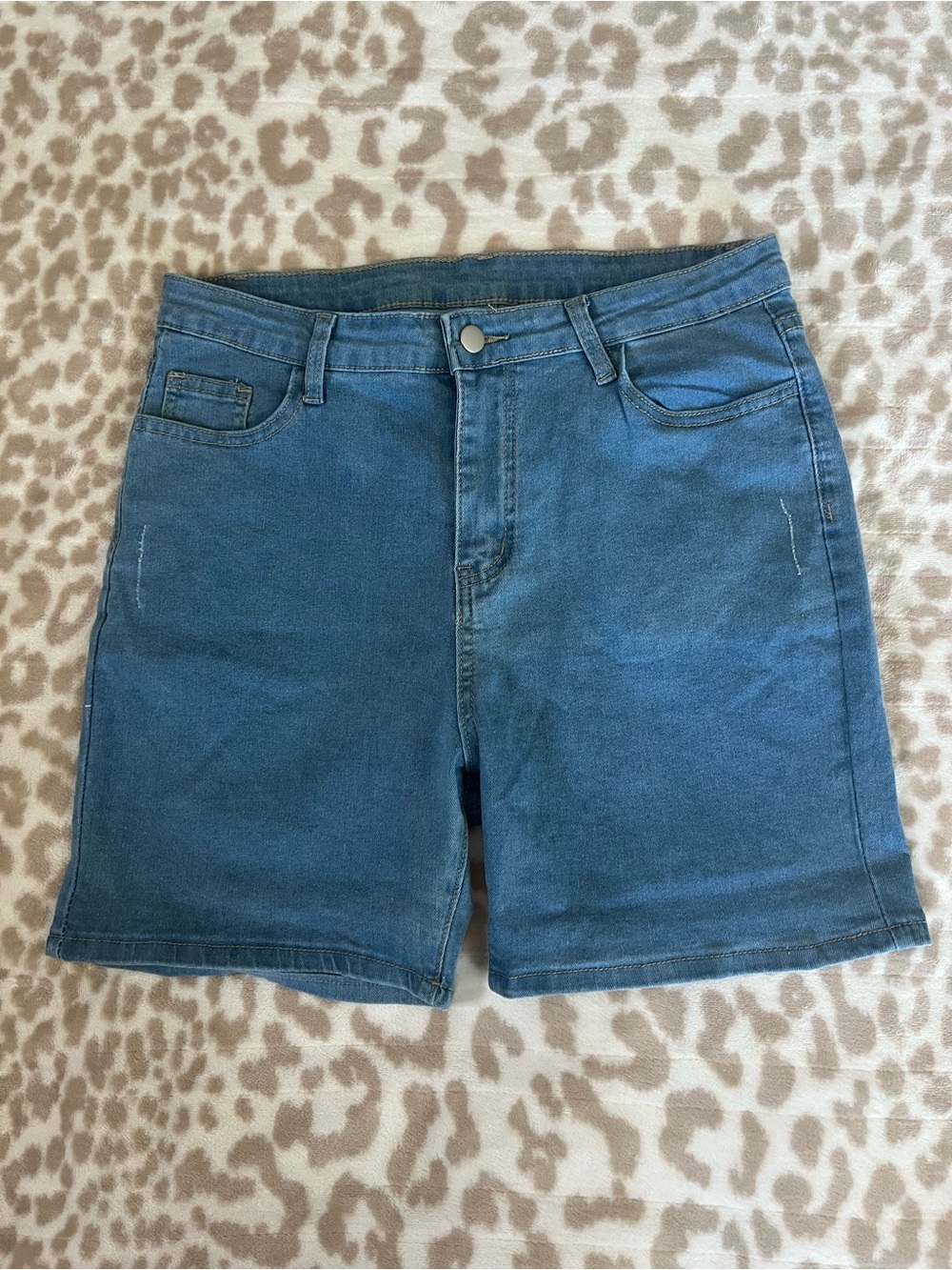 Women’s Ultra High Rise Blue Denim Shorts Size 14